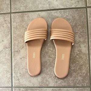 Tkees Nude Slide. Size 8.